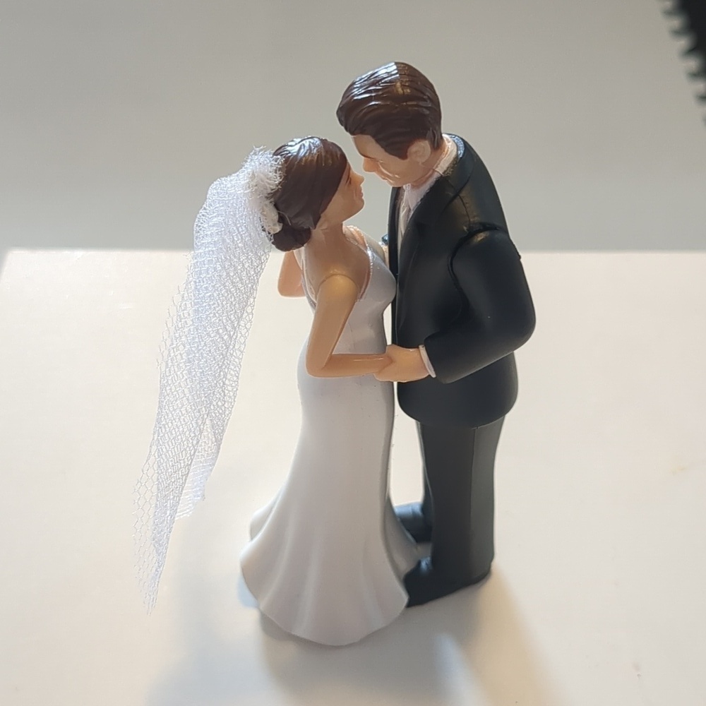Cake Topper Figurine - Wedding - Picture 2 of 10